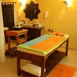 Geraeumiges Mit Kaminofen Und Terrasse By Interhome * غيا ذي إسورا