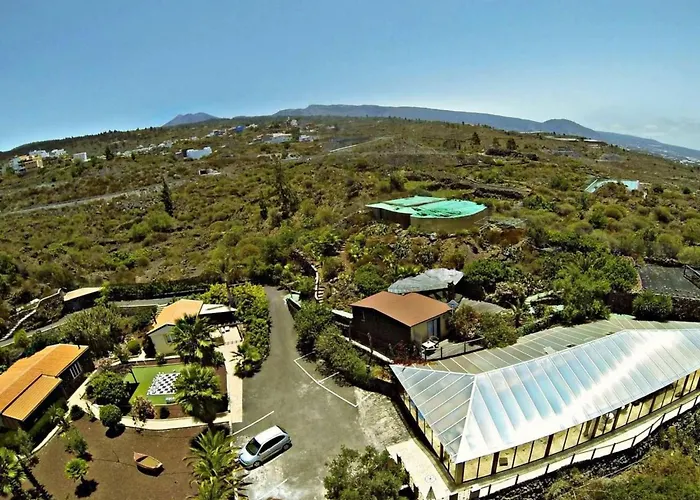 Geraeumiges Mit Kaminofen Und Terrasse By Interhome Guía de Isora