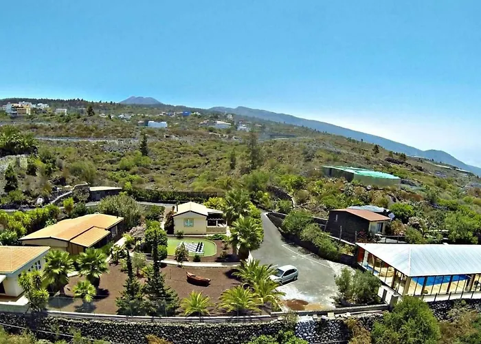 Geraeumiges Mit Kaminofen Und Terrasse By Interhome * Guía de Isora